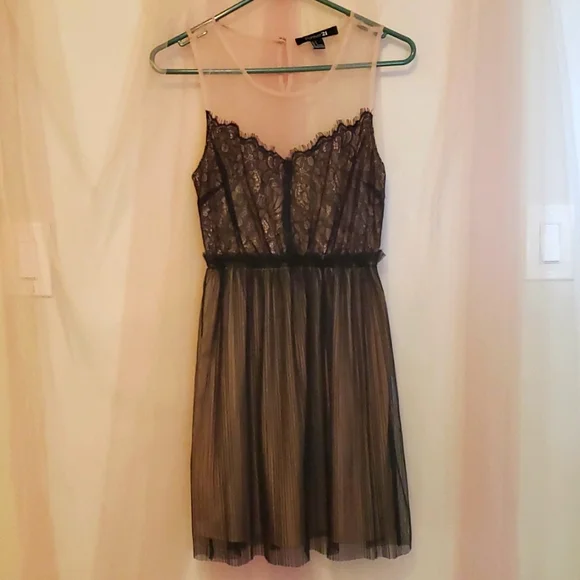 white christmas dresses Cybil Pleated Tiered Midi Dress - Champagne Gold main image 0
